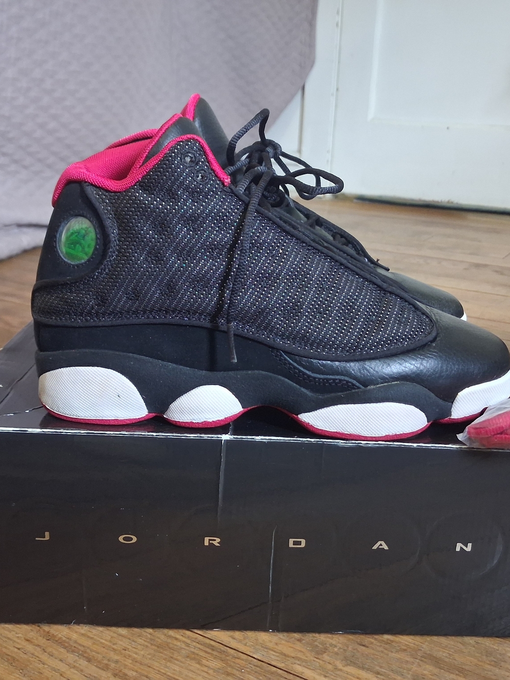 Air Jordan 13 Retro GS "Black Voltage Cherry" (Size 6.5Y / Women's 8) w/ Box